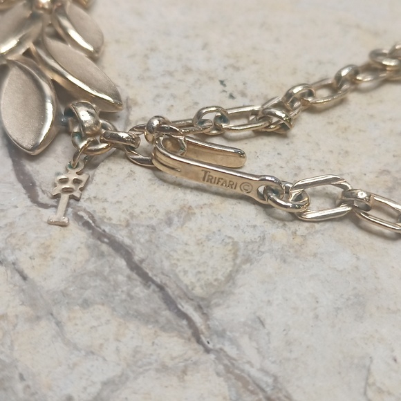 Vintage Crown Trifari Italian Designer Choker Necklace & Earrings Set - Picture 6 of 8